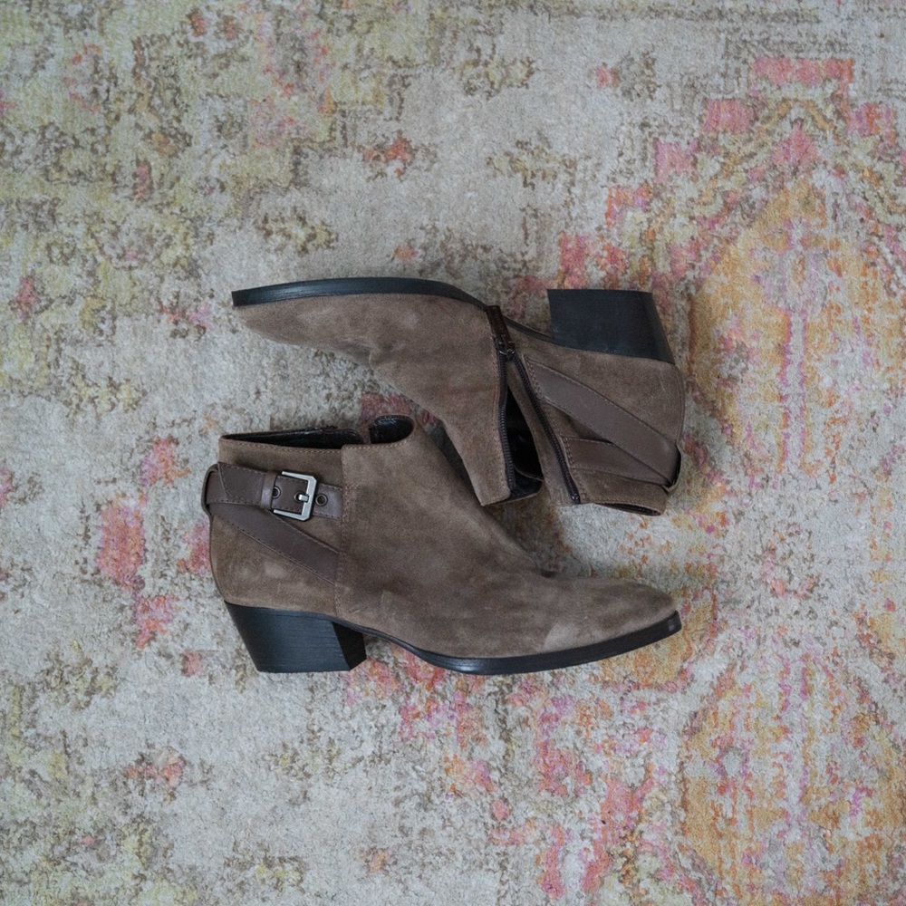 NEW Aquatalia Farin Suede Ankle Boots